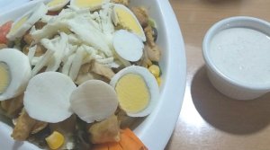 chef-s-salad-lettuce