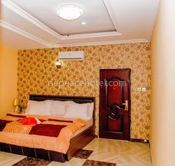 DePeace Hotel and Suites